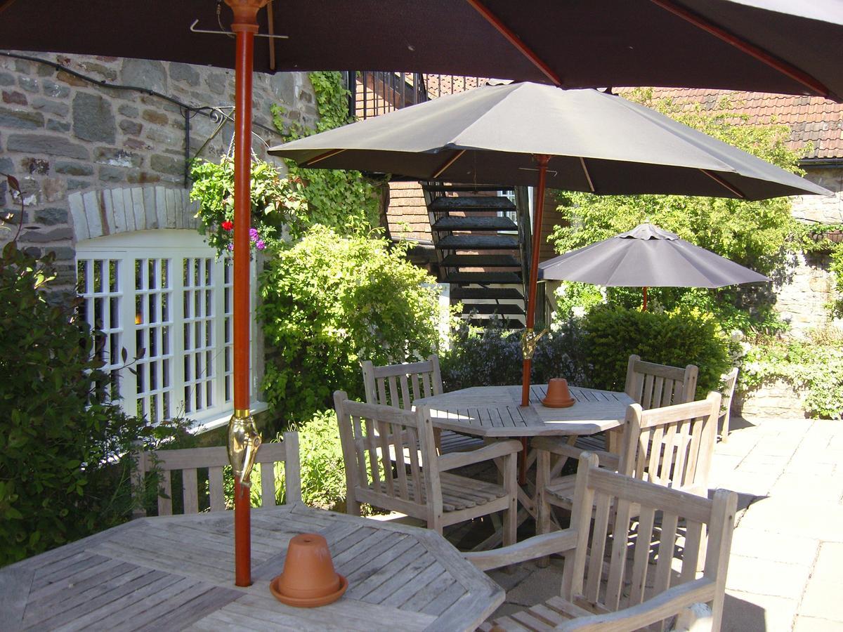 The Carpenters Arms Hotel Pensford Exterior photo